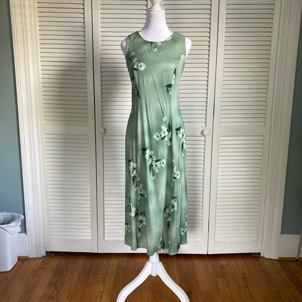 Vintage Petite Green Sleeveless Dress
